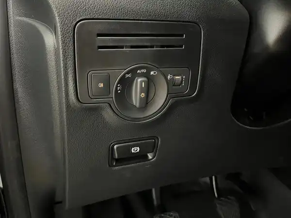 MERCEDES-BENZ Vito 110 CDI Kasten (16/18)
