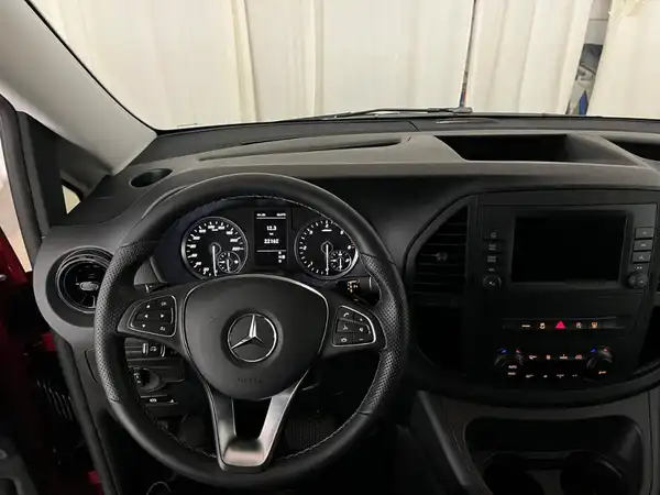 MERCEDES-BENZ Vito Tourer 116 (9/21)