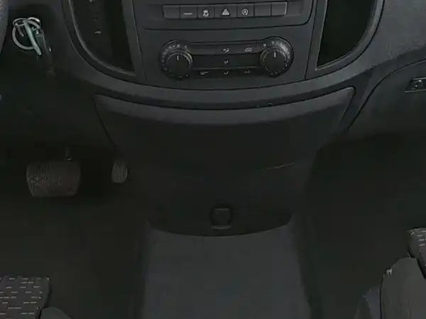 MERCEDES-BENZ Vito extralang (17/19)