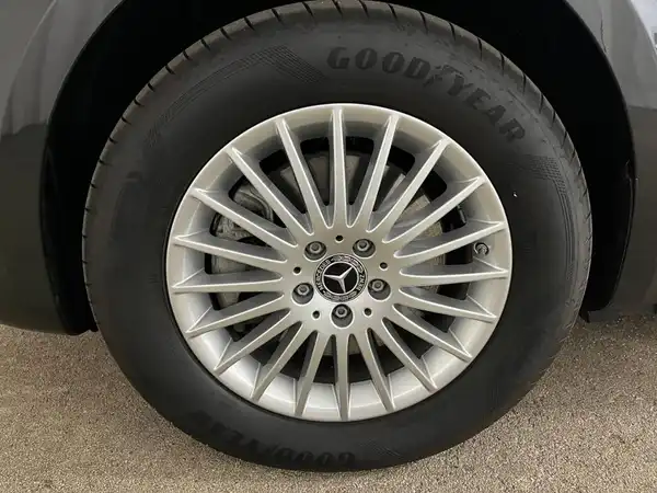 MERCEDES-BENZ eVito 129 Tourer (23/23)