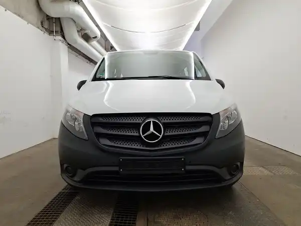 MERCEDES-BENZ Vito Lang (2/15)