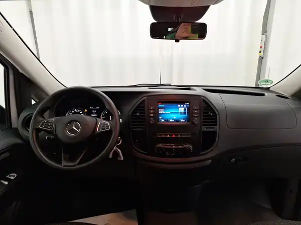 MERCEDES-BENZ Vito Lang (11/15)