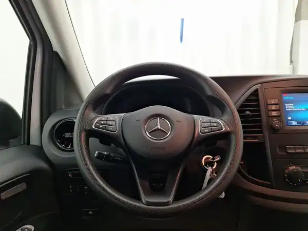 MERCEDES-BENZ Vito Lang (7/15)