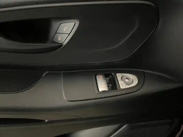 MERCEDES-BENZ Vito 116 CDI Tourer (18/19)