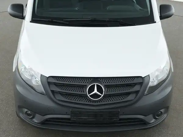 MERCEDES-BENZ Vito Tourer Pro Extralang (7/19)