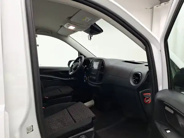 MERCEDES-BENZ Vito Tourer Pro Extralang (9/16)