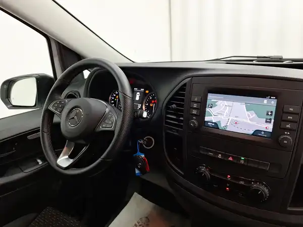 MERCEDES-BENZ Vito Tourer Pro Extralang (10/16)