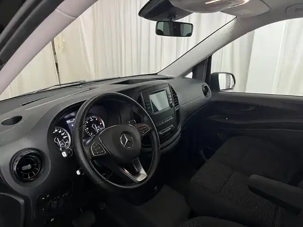 MERCEDES-BENZ Vito Tourer 116 CDI XL (6/19)