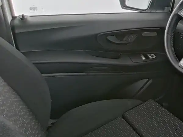 MERCEDES-BENZ Vito extralang (14/19)