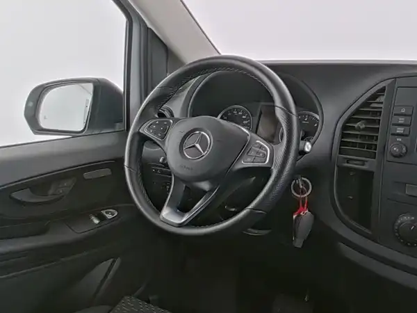 MERCEDES-BENZ Vito extralang (15/19)