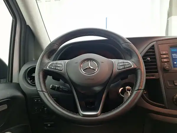 MERCEDES-BENZ Vito extralang (7/15)