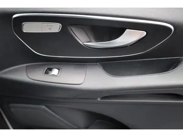 MERCEDES-BENZ Vito 220 d Marco Polo Activity (17/21)