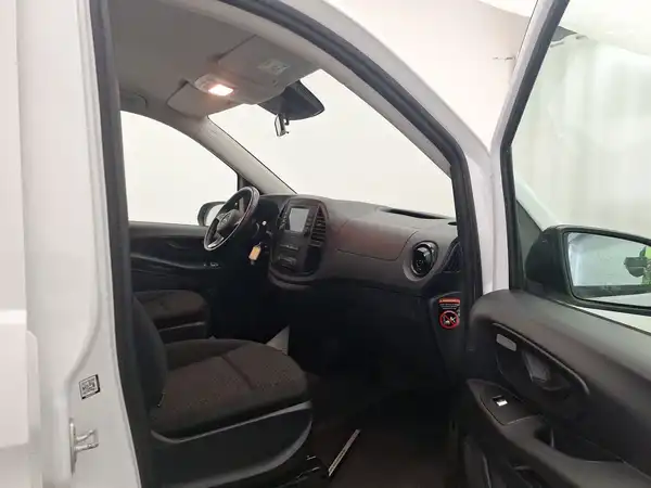 MERCEDES-BENZ Vito Tourer (9/15)