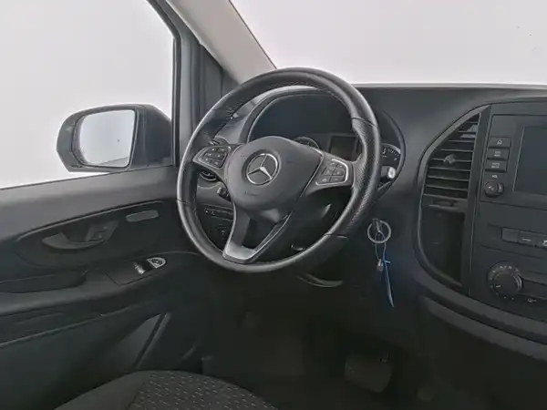 MERCEDES-BENZ Vito extralang (15/19)