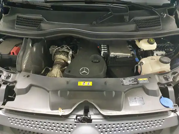 MERCEDES-BENZ Vito Tourer Pro Extralang (12/16)