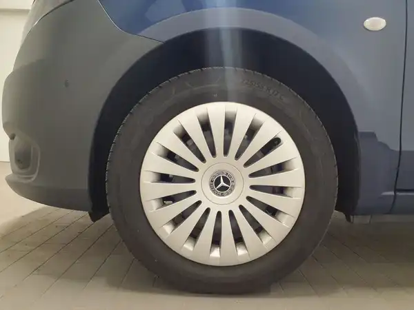 MERCEDES-BENZ Vito Tourer Pro Extralang (14/16)