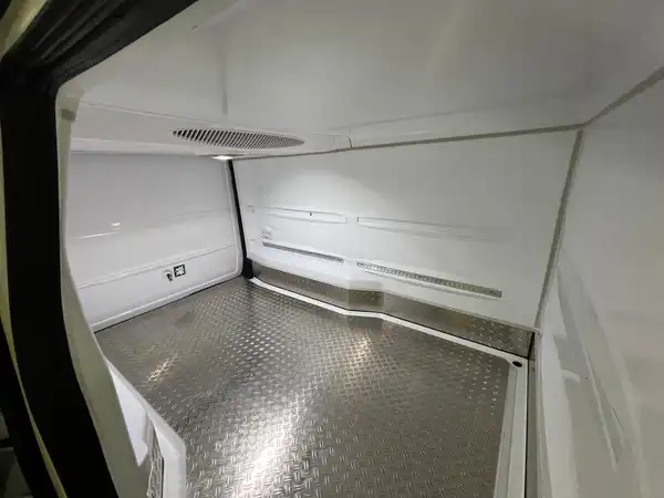 MERCEDES-BENZ Vito 116 CDI (15/25)