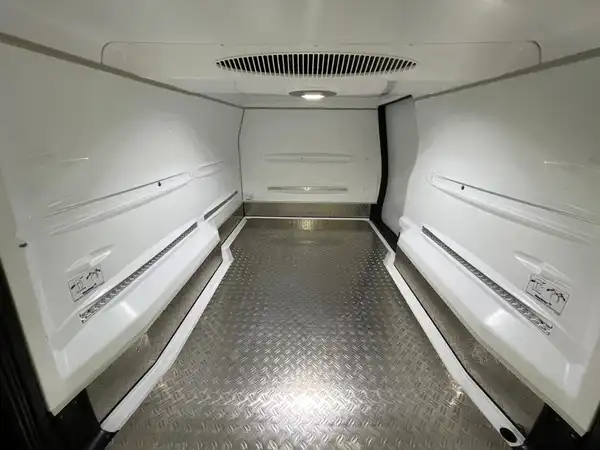 MERCEDES-BENZ Vito 116 CDI (18/25)