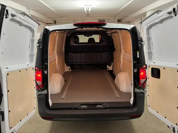 MERCEDES-BENZ Vito 116 Kasten (15/18)
