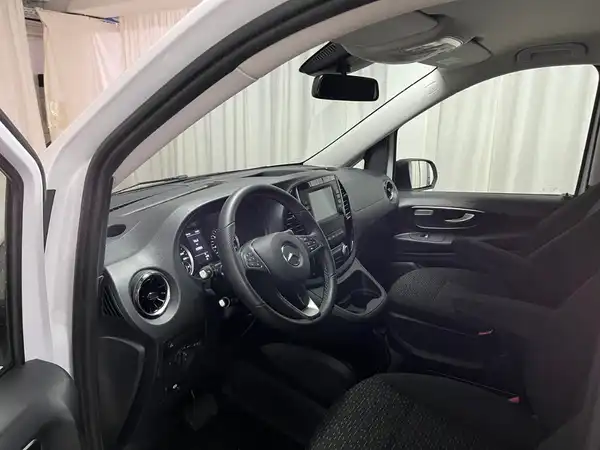 MERCEDES-BENZ Vito 119 CDI Tourer (6/24)