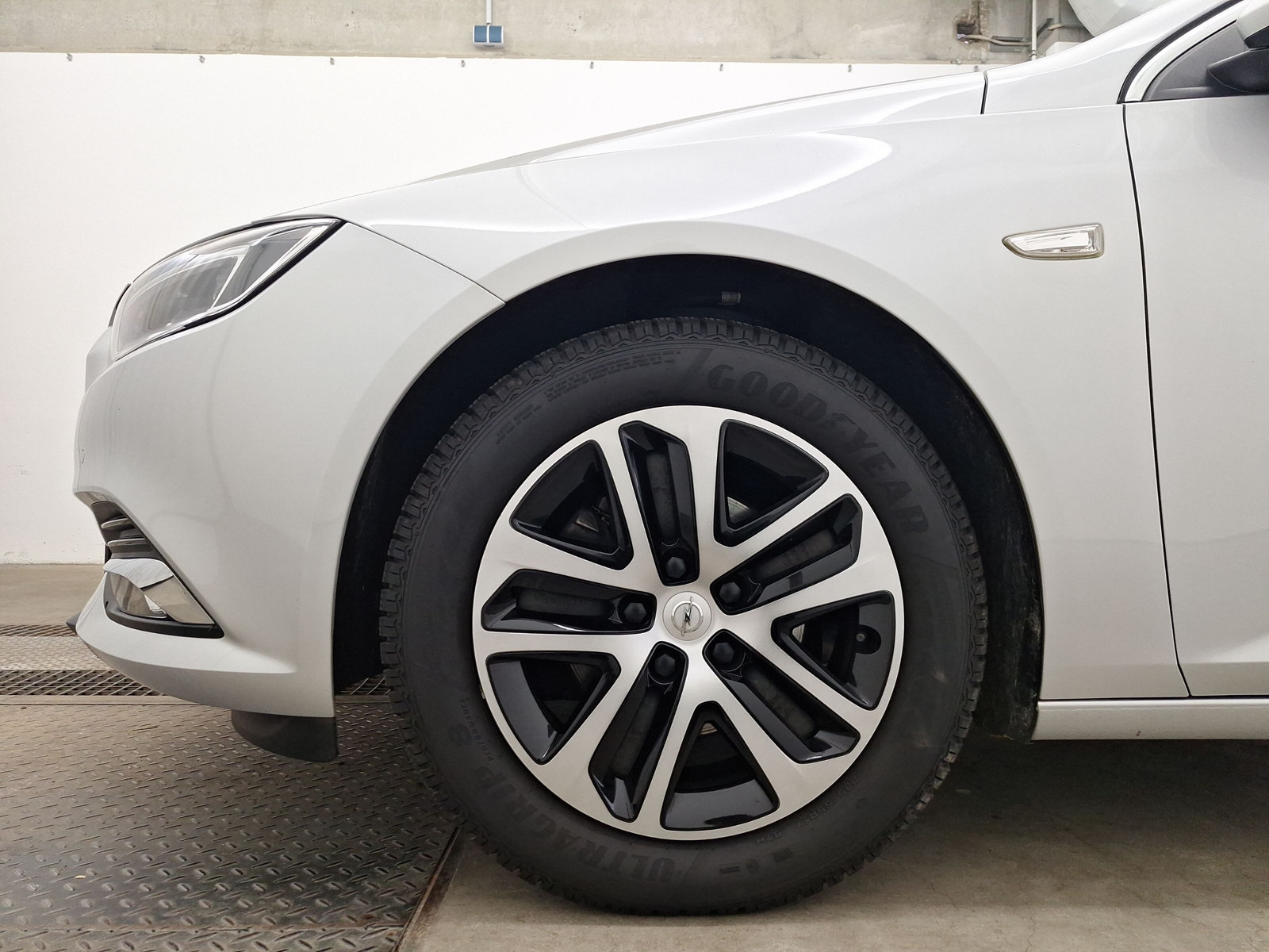 OPEL Insignia ST (15/16)