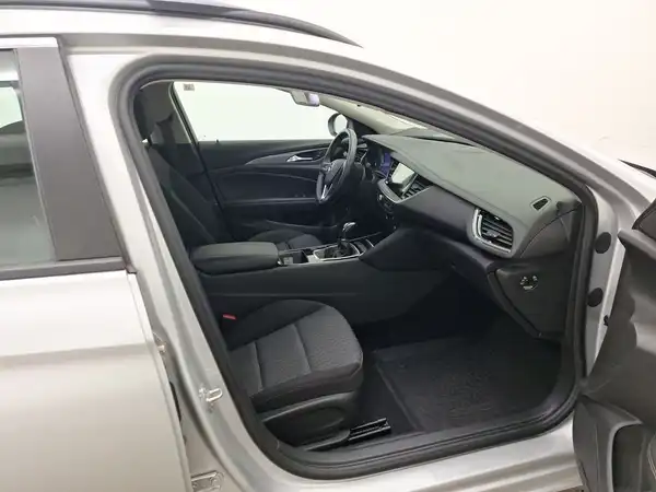 OPEL Insignia ST (9/16)