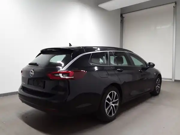 OPEL Insignia ST Business Edition (4/16)