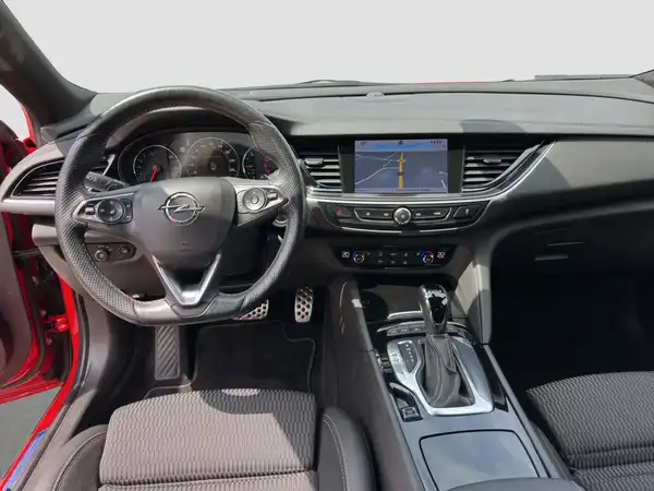 OPEL Insignia B Grand Sport 2.0 Turbo 4x4 GSi (10/16)