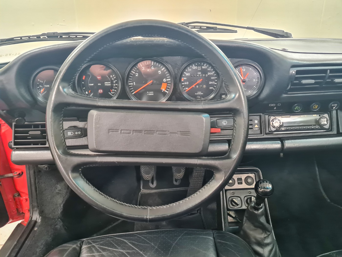 PORSCHE 911 Carrera 3.2 Cabriolet (13/18)