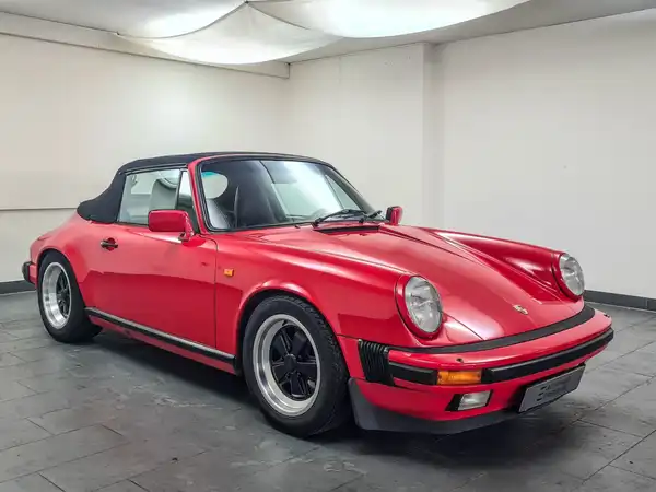 PORSCHE 911 Carrera 3.2 Cabriolet (4/18)