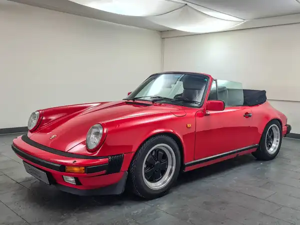 PORSCHE 911 Carrera 3.2 Cabriolet (6/18)