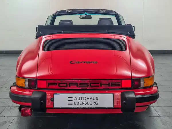 PORSCHE 911 Carrera 3.2 Cabriolet (8/18)
