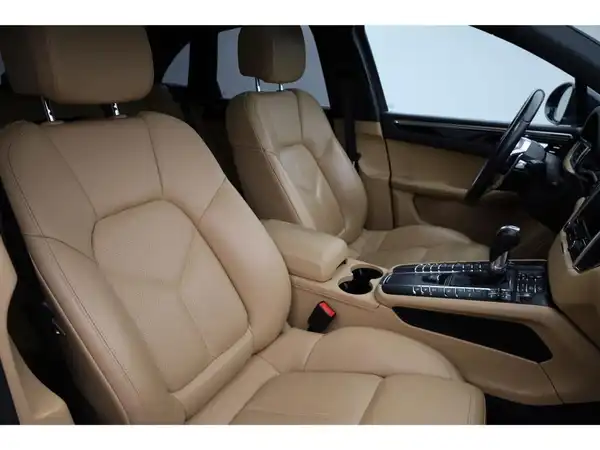 PORSCHE Macan S 3.0 l (21/26)
