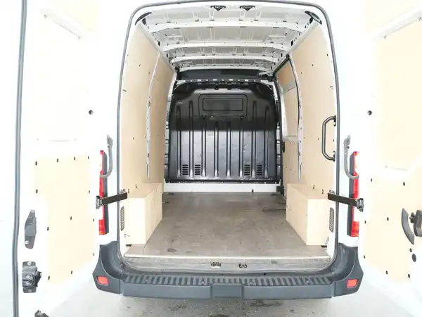RENAULT Master Kasten L2H2 (9/18)