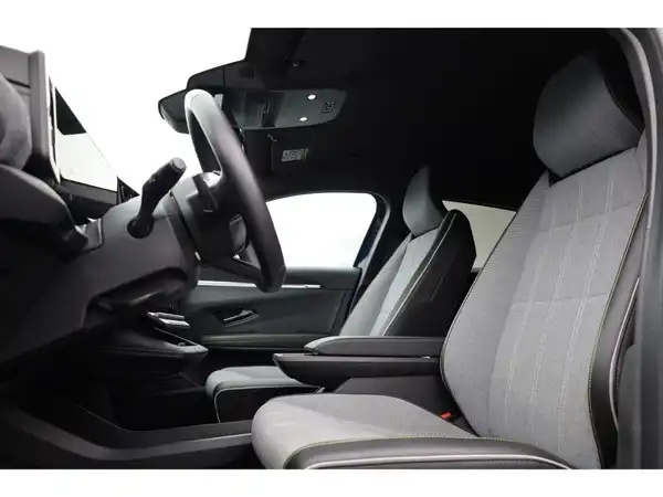 RENAULT Megane E-Tech EV60 220 Techno (60 kWh) (22/26)