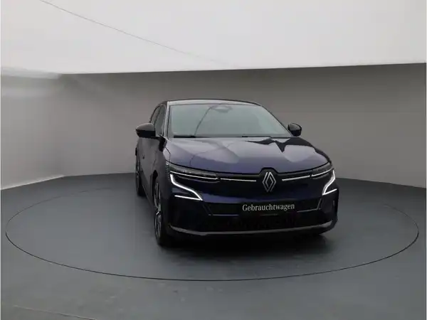 RENAULT Megane E-Tech EV60 220 Techno (60 kWh) (8/26)