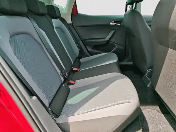 SEAT Arona Style 1.0 TSI Business DAB LED Winter (14/16)