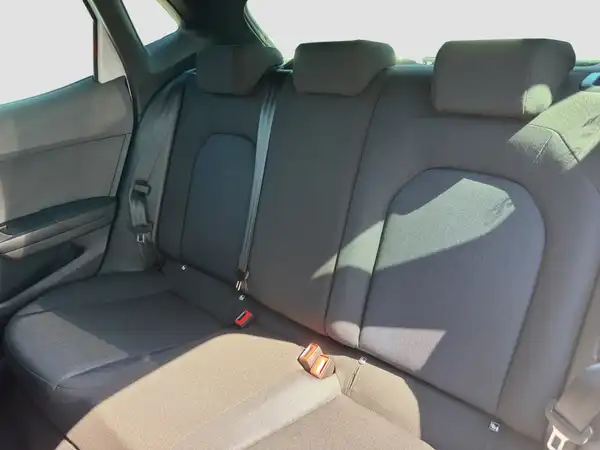 SEAT Ibiza FR-Line 1.0 TSI Navi Connect Virtual LED Spur (9/16)