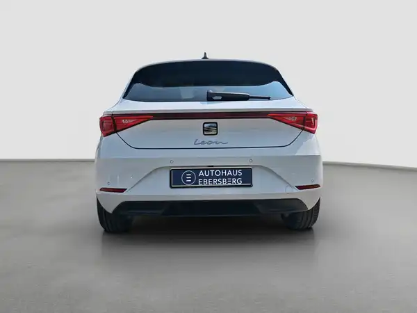 SEAT Leon 1.5 eTSI 110 KW DSG (6/16)