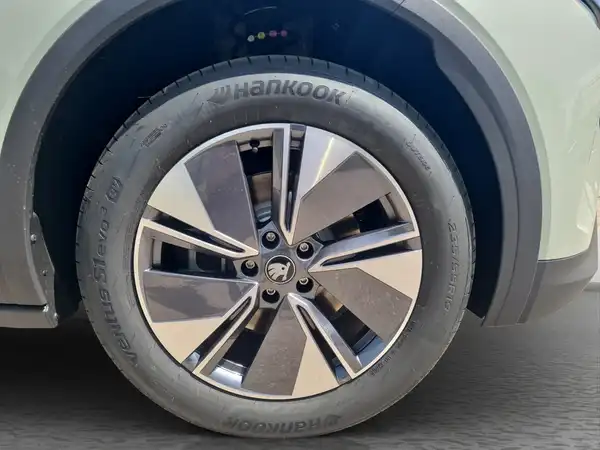 ŠKODA Elroq 50 Tour 125 KW (16/16)