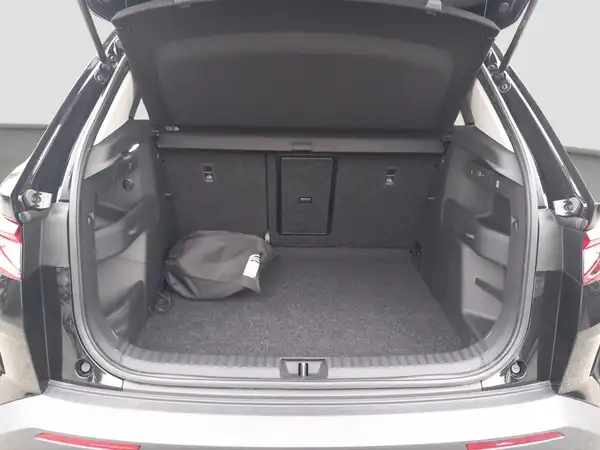 ŠKODA Elroq 50 Tour 125 KW (12/15)