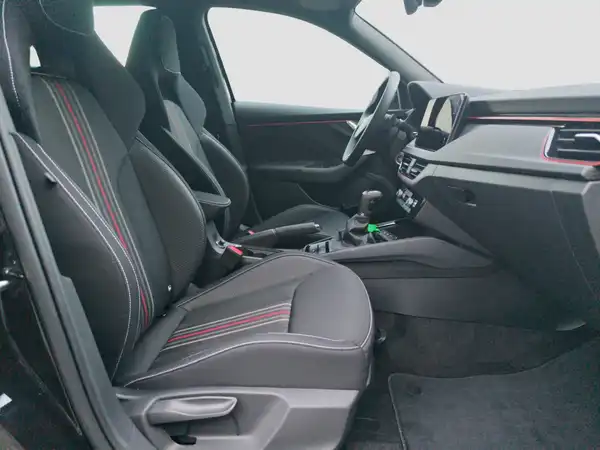 ŠKODA Kamiq 1.5 TSI Monte Carlo DSG (14/16)