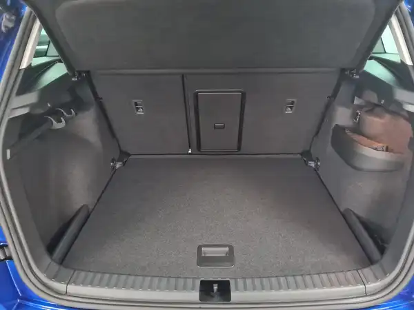 ŠKODA Karoq Selection 2.0 TDI 85 kW 6-Gang (9/17)