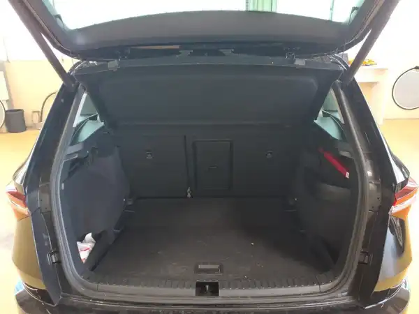 ŠKODA Karoq Selection 1.5 TSI ACC Connect Winter Kamera (7/7)