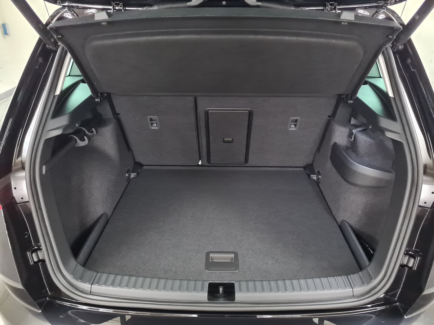 ŠKODA Karoq Tour 1.5 TSI (11/17)