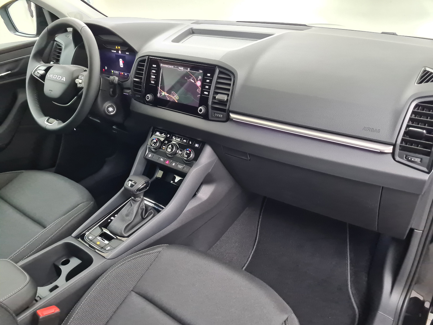ŠKODA Karoq Tour 1.5 TSI (17/17)