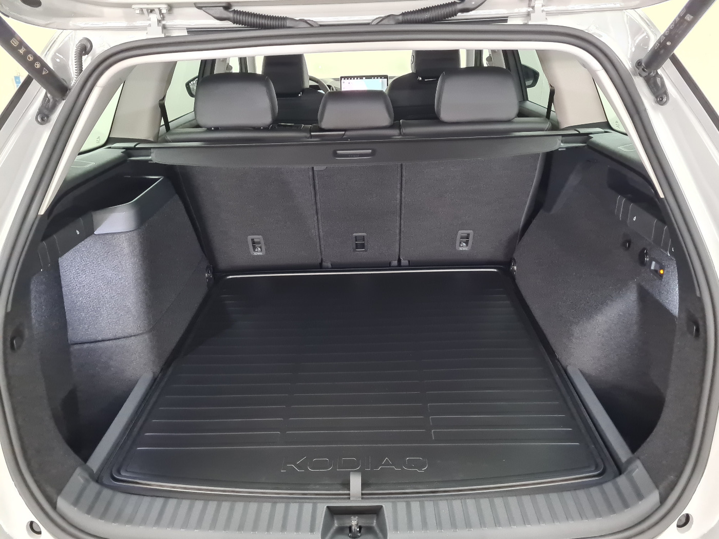 ŠKODA Kodiaq 1.5 TSI Hybrid Selection (11/17)