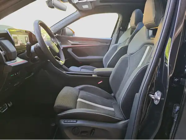 ŠKODA Kodiaq Sportline 142 KW TDI DSG (8/17)