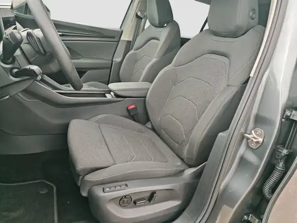 ŠKODA Kodiaq Selection 2.0 TDI 4x4 Assist+ MATRIX LenkHzg (8/16)