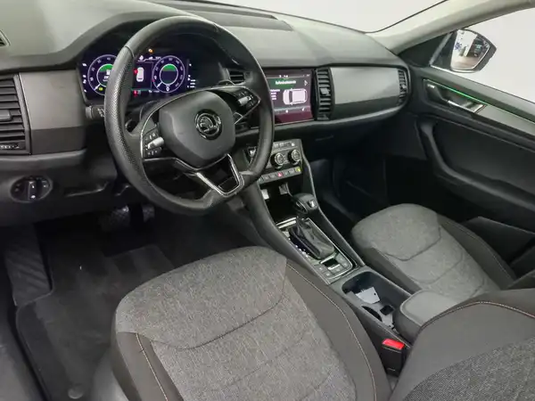 ŠKODA Kodiaq Ambition Clever 2.0 TDI App DCC LM19 230V 360 7Si (9/21)
